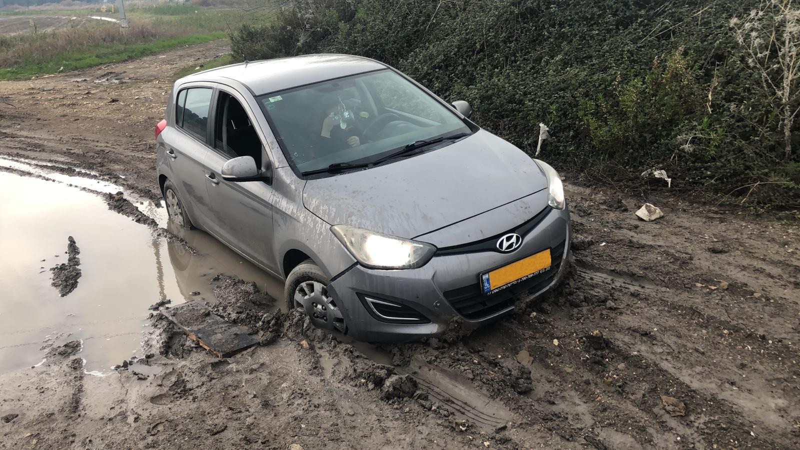 תמונה מעבודות ניר גרר